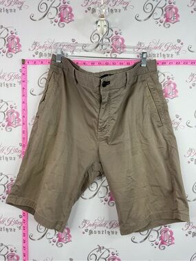 JOOP! jeans Men's Cargo Shorts in Khaki - Classic Summer Utility